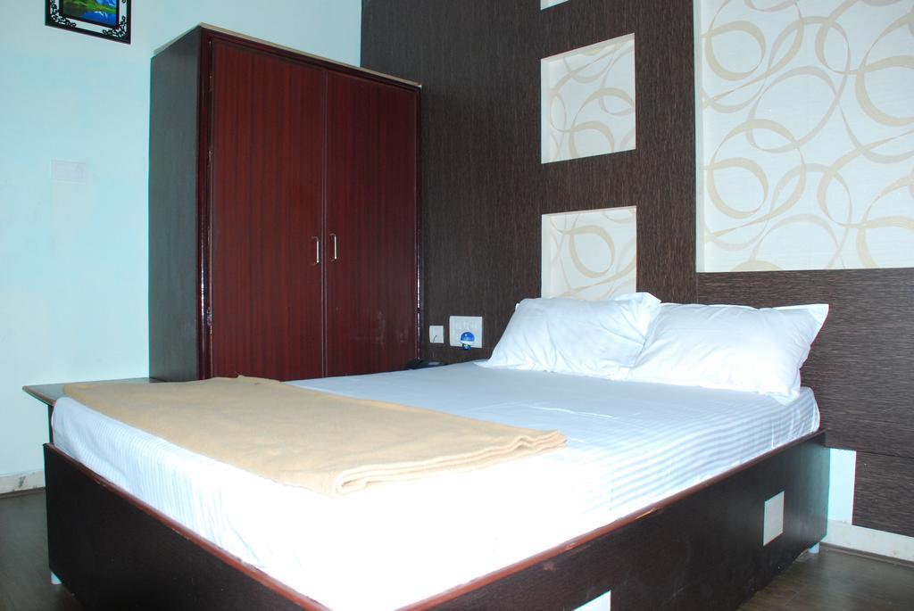 Jayalakshmi Residency Hotel Tirupati Bilik gambar