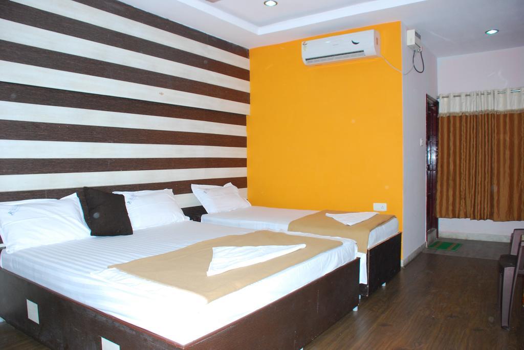 Jayalakshmi Residency Hotel Tirupati Bilik gambar