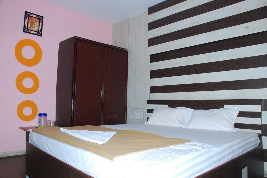 Jayalakshmi Residency Hotel Tirupati Bilik gambar